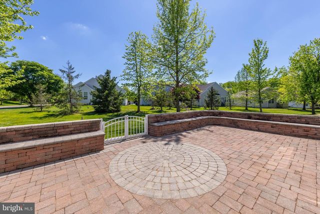 2 QUINTON CT, Swedesboro, NJ 08085