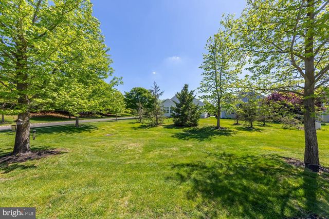2 QUINTON CT, Swedesboro, NJ 08085