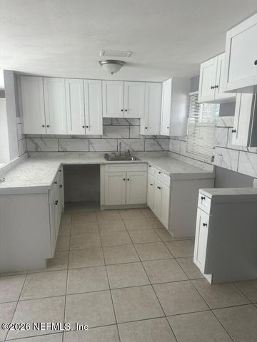 5818 TUSK Court, Jacksonville, FL 32209