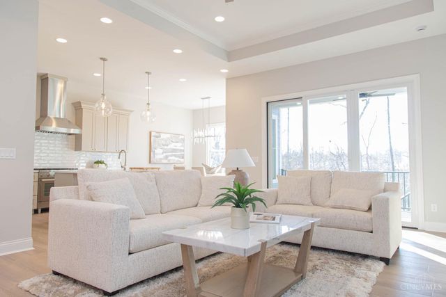 7973 Villas of Cross Creek, Anderson Twp, OH 45255