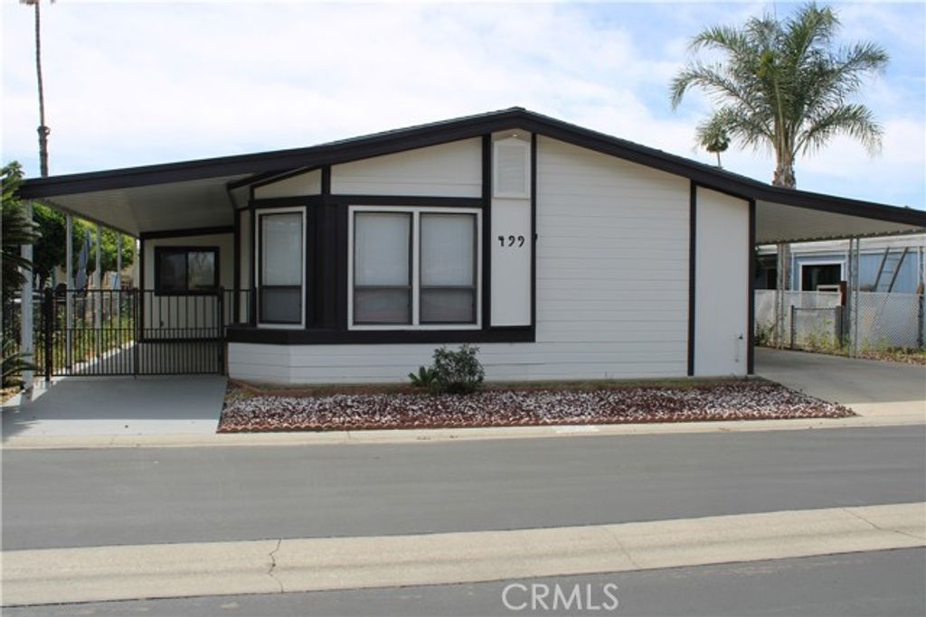 601 N Kirby Street 499, Hemet, CA 92545