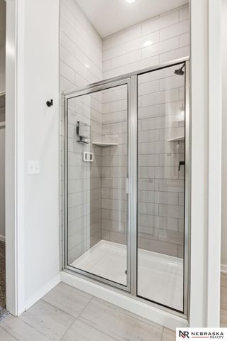 18411 Patrick Avenue, Elkhorn, NE 68022