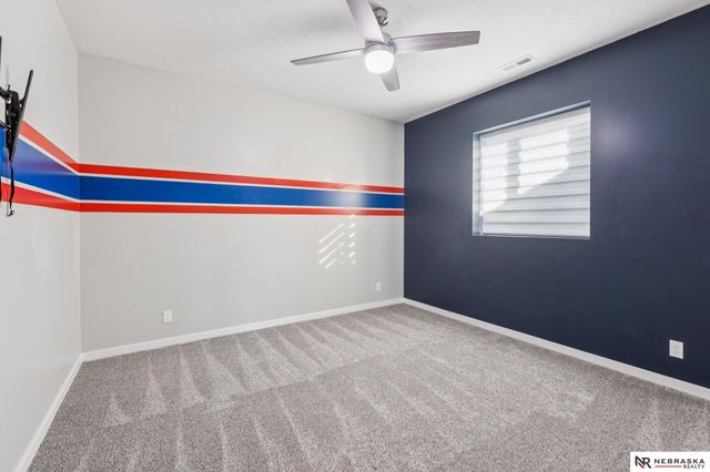 18411 Patrick Avenue, Elkhorn, NE 68022