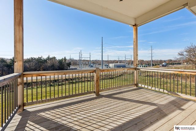 18411 Patrick Avenue, Elkhorn, NE 68022