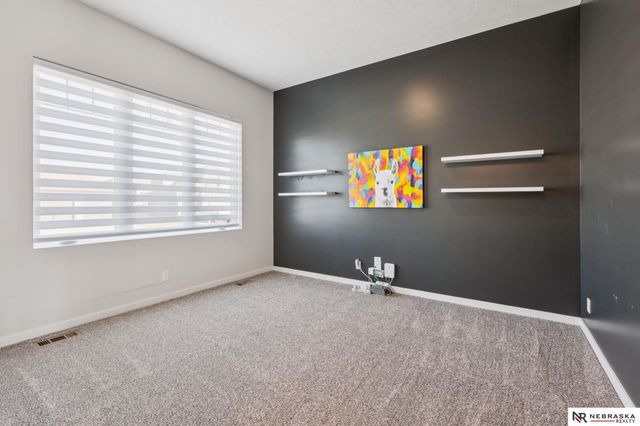 18411 Patrick Avenue, Elkhorn, NE 68022