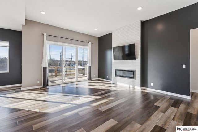 18411 Patrick Avenue, Elkhorn, NE 68022