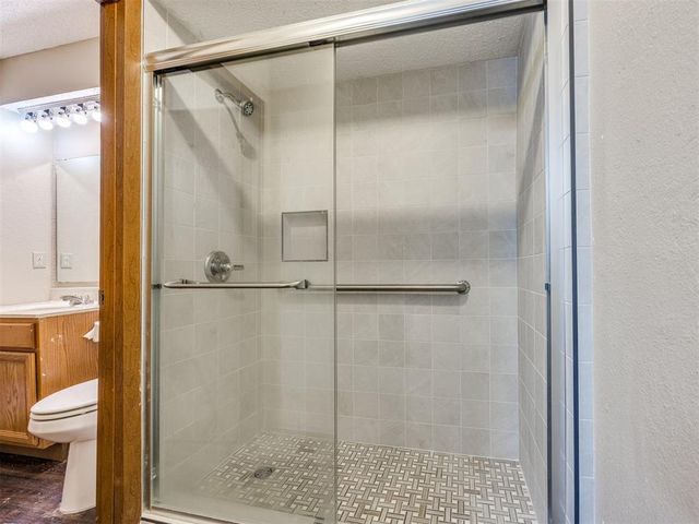 9795 Hefner Village Boulevard, Oklahoma City, OK 73162