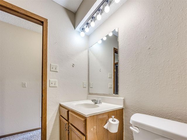 9795 Hefner Village Boulevard, Oklahoma City, OK 73162