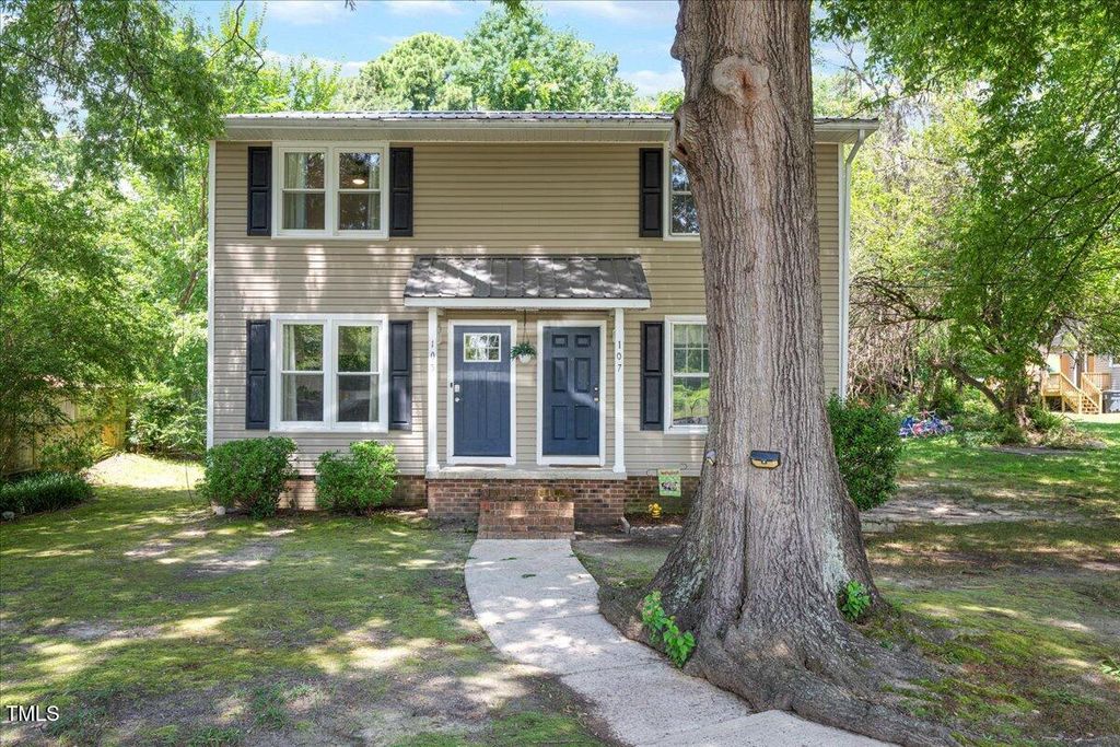 105/107 N Mason Street, Apex, NC 27502