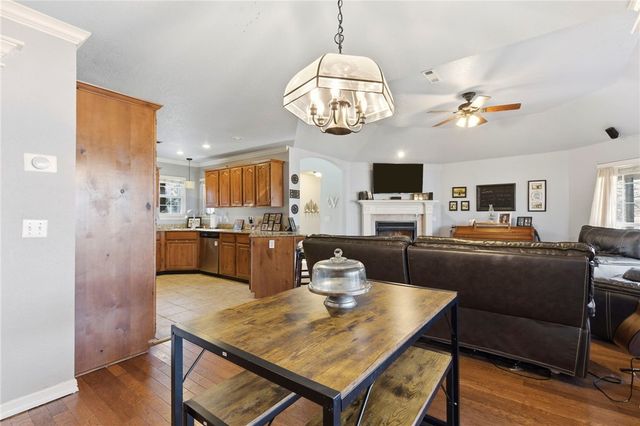 5034 W Stepney Court, Fayetteville, AR 72704