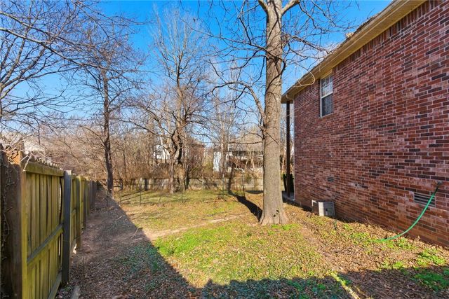 5034 W Stepney Court, Fayetteville, AR 72704