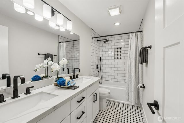 17728 161st Avenue SE, Renton, WA 98058