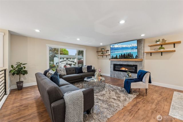 17728 161st Avenue SE, Renton, WA 98058