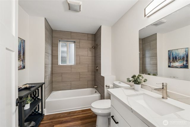 17728 161st Avenue SE, Renton, WA 98058