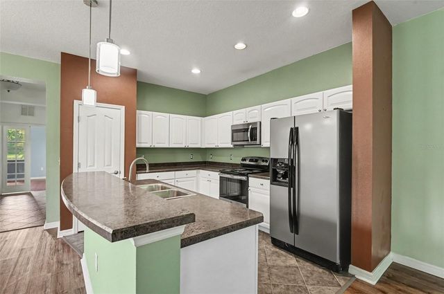 599 LAKE EAGLE LANE, Sanford, FL 32773