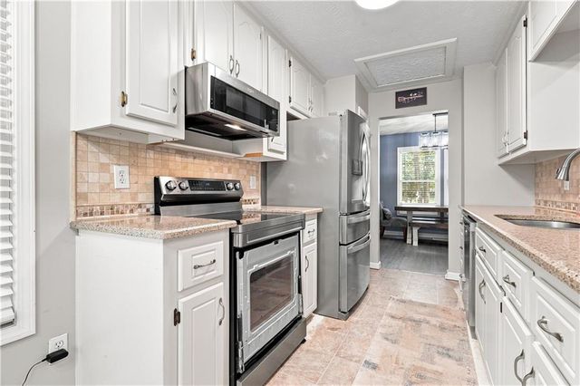 138 Smokestack Ridge, Fairmount, GA 30139