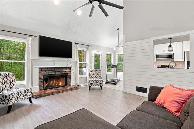 138 Smokestack Ridge, Fairmount, GA 30139