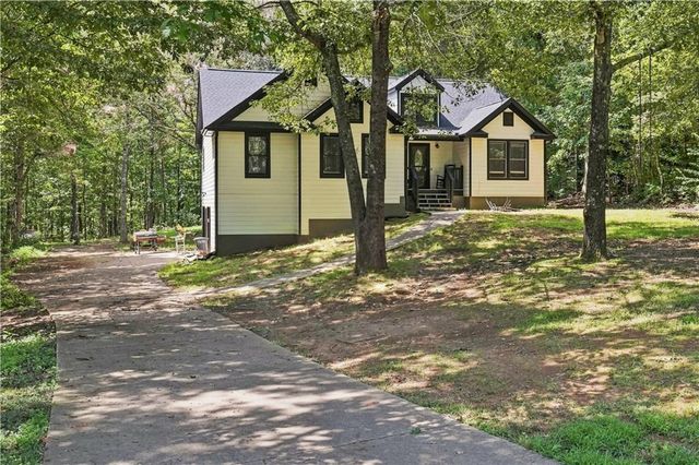 138 Smokestack Ridge, Fairmount, GA 30139