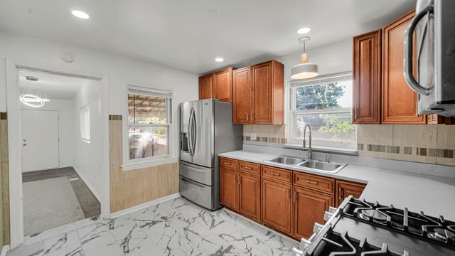 8459 S Elizabeth Street, Chicago, IL 60620