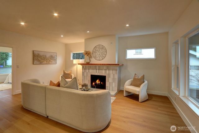 4328 S Thompson, Tacoma, WA 98418