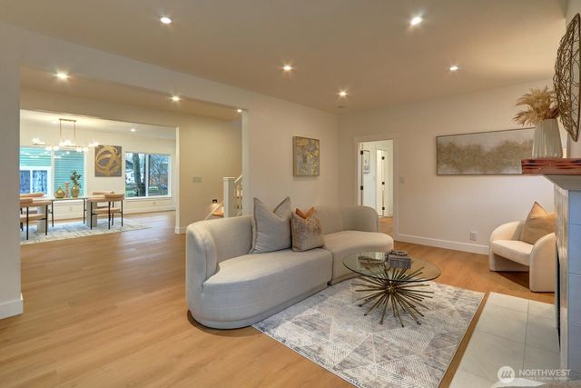 4328 S Thompson, Tacoma, WA 98418