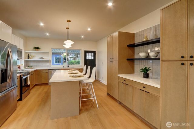 4328 S Thompson, Tacoma, WA 98418