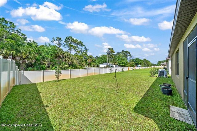 1518 Mineral Loop Drive NW, Palm Bay, FL 32907