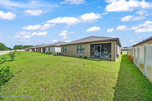 1518 Mineral Loop Drive NW, Palm Bay, FL 32907