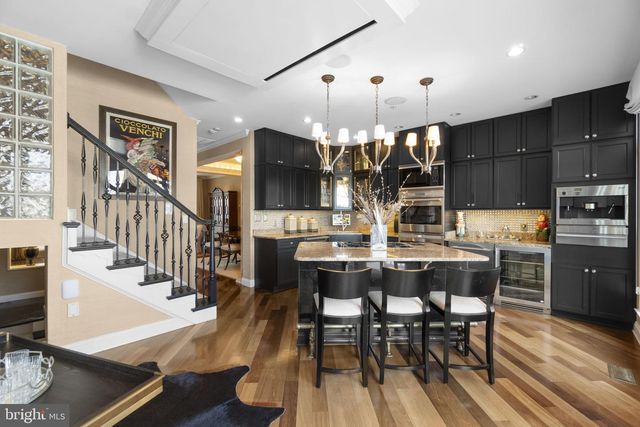 1225 HARBOR ISLAND WALK, Baltimore, MD 21230