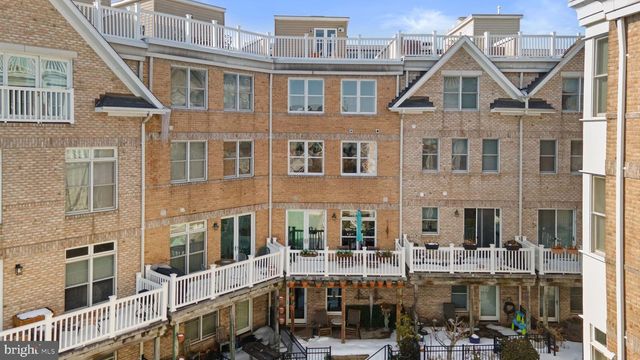 1225 HARBOR ISLAND WALK, Baltimore, MD 21230