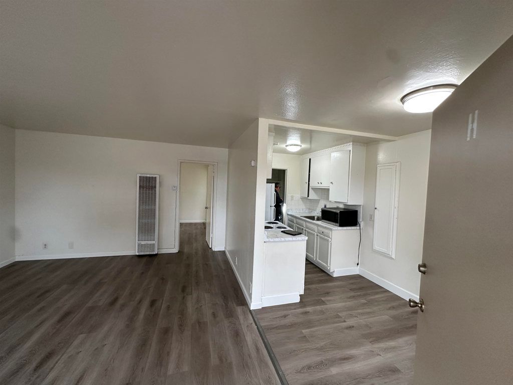 Image 11 of property listing at 2550 2550 35th ave, Oakland, CA 94601