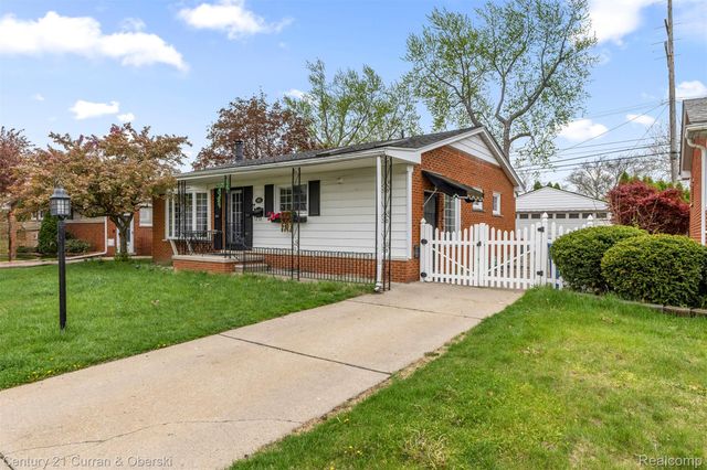 6633 Shadowlawn Street, Dearborn Heights, MI 48127