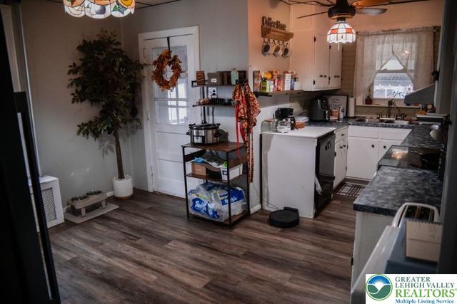 12 2nd Avenue, Lehighton Boro, PA 18235