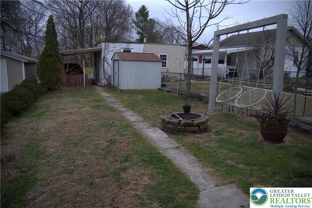 12 2nd Avenue, Lehighton Boro, PA 18235