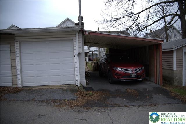 12 2nd Avenue, Lehighton Boro, PA 18235