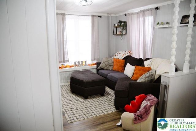 12 2nd Avenue, Lehighton Boro, PA 18235