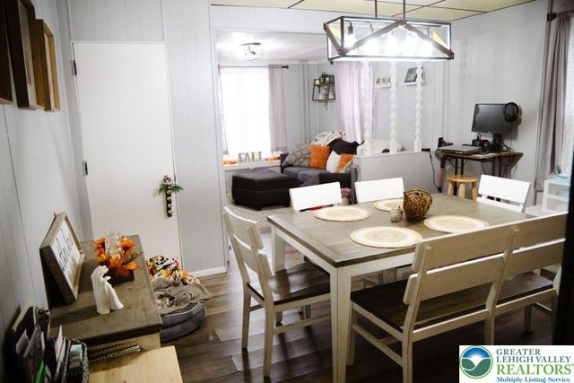 12 2nd Avenue, Lehighton Boro, PA 18235