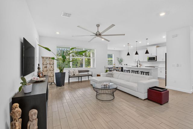 2665 Country Lake Trail, Boynton Beach, FL 33436