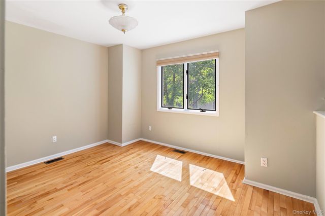 1804 Regent Drive, Mount Kisco, NY 10549