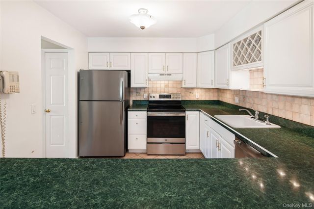 1804 Regent Drive, Mount Kisco, NY 10549
