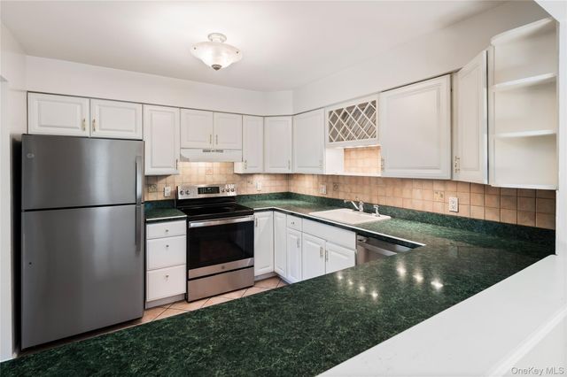 1804 Regent Drive, Mount Kisco, NY 10549