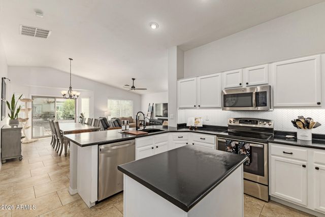 4691 E APPLEBY Court, Gilbert, AZ 85298