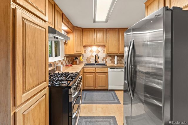 3057 S Alton Court, Denver, CO 80231