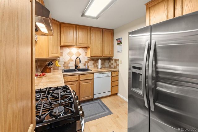 3057 S Alton Court, Denver, CO 80231