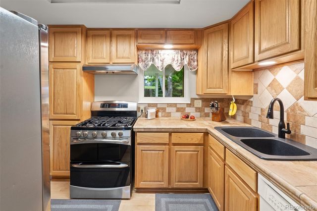 3057 S Alton Court, Denver, CO 80231