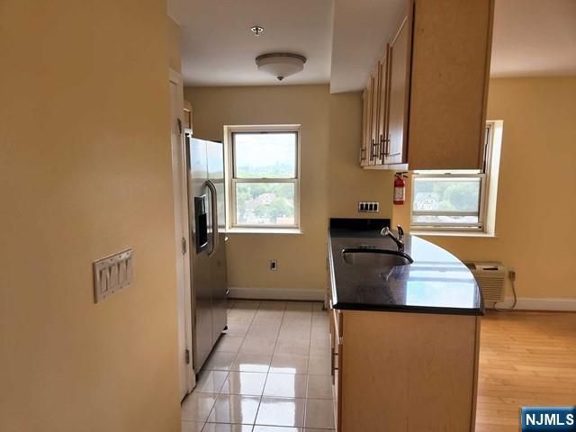 70 S Munn Avenue 905, East Orange, NJ 07018