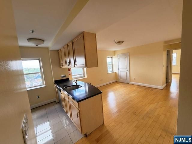 70 S Munn Avenue 905, East Orange, NJ 07018