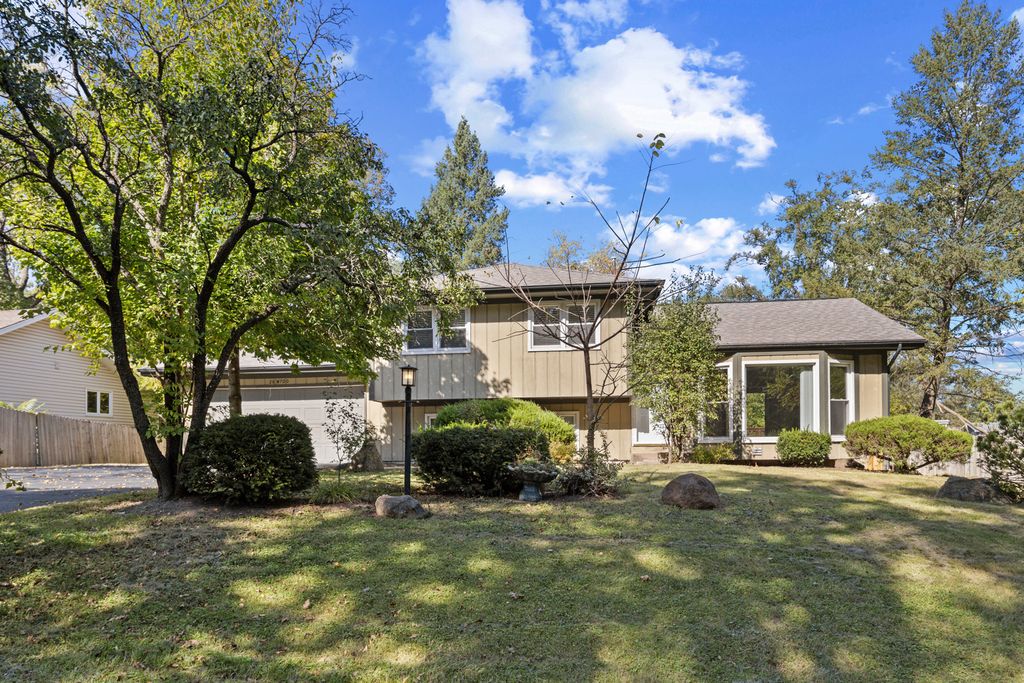 28W700 BARNES Avenue, West Chicago, IL 60185 — exterior