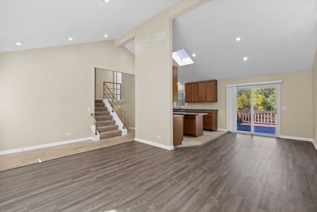 28W700 BARNES Avenue, West Chicago, IL 60185 — photo 5