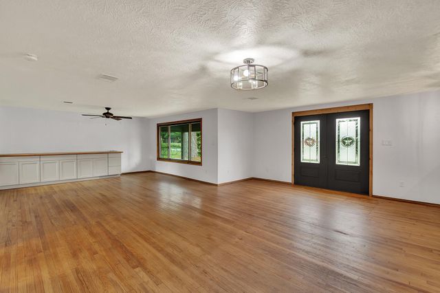 307 Carrell Street, Tomball, TX 77375